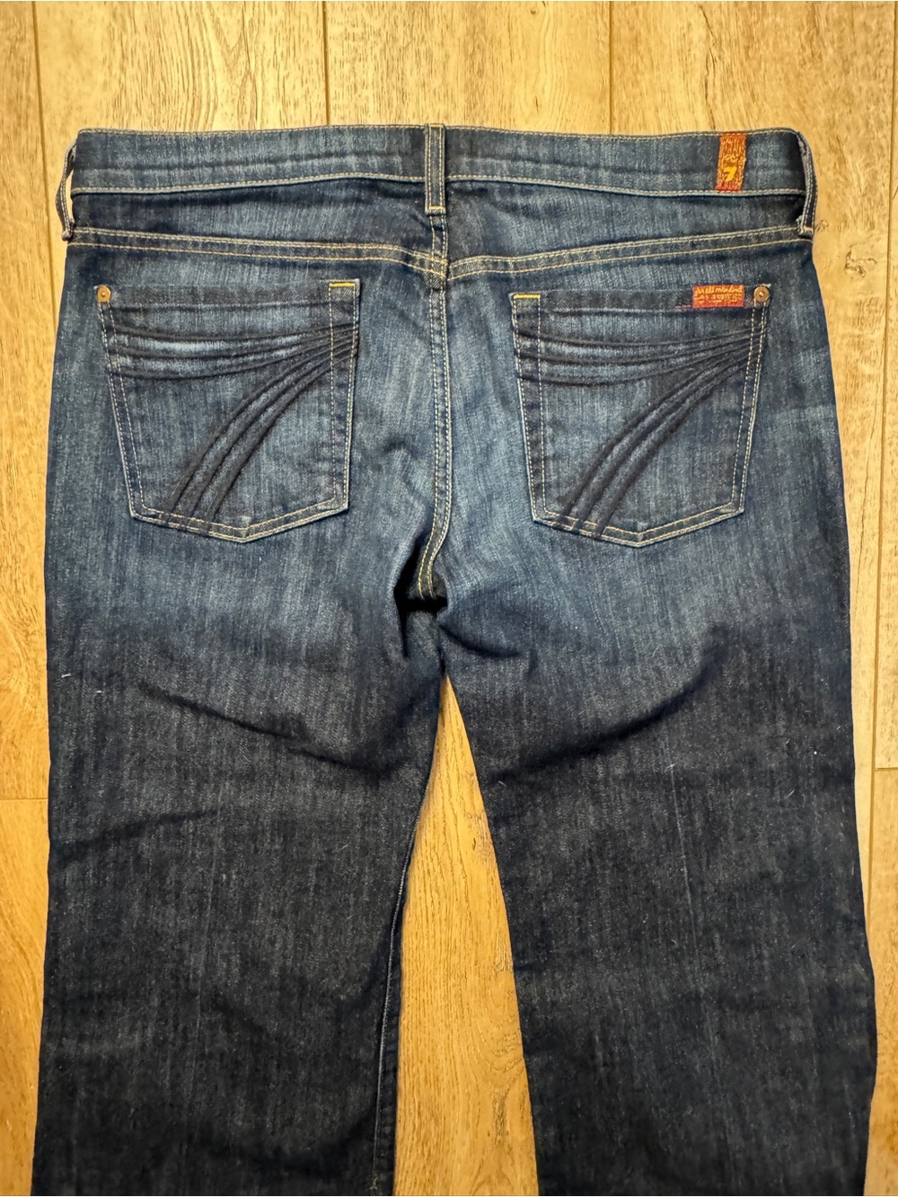 7 For All Mankind Dojo Jeans | Lightly Distressed Low Rise Wide Leg | Sz 32 - Picture 2 of 9